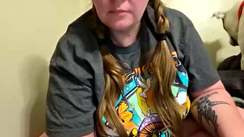 IM4KOUCR4ZY online show from 04-03-26, 04:10