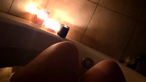 IM4KOUCR4ZY online show from 04-05-26, 02:20