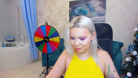 Roxy online show from 12-23-24, 02:13