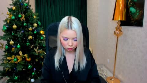 Roxy online show from 12-27-24, 11:21