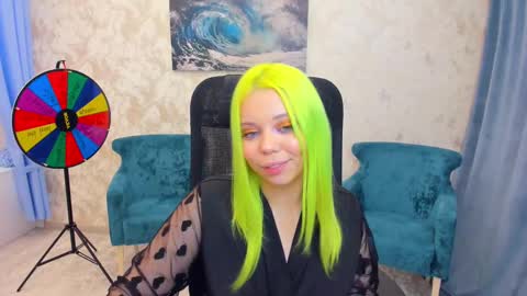 Roxy online show from 03-04-25, 01:55