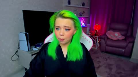 Roxy online show from 10-14-25, 07:03