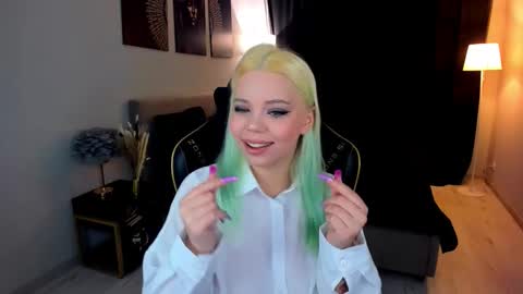 Roxy online show from 11-18-25, 08:02