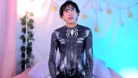 Snapshot of im_alejo chatting on 04-26-26, 02:20 Alejo independent model online show from 04-26-26, 02:20