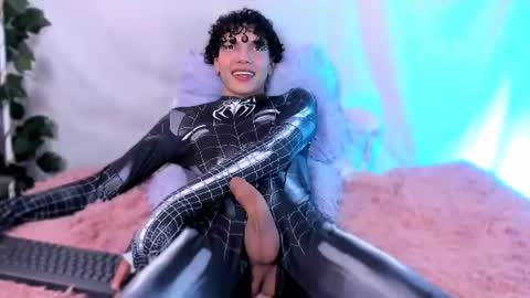 Snapshot of im_alejo chatting on 06-20-26, 02:14 Alejo independent model online show from 06-20-26, 02:14