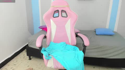 Snapshot of im_angels7 chatting on 01-13-25, 09:19 Angela online show from 01-13-25, 09:19