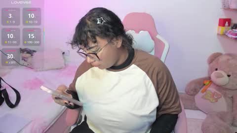 Snapshot of im_angels7 chatting on 09-19-25, 04:36 Angela online show from 09-19-25, 04:36