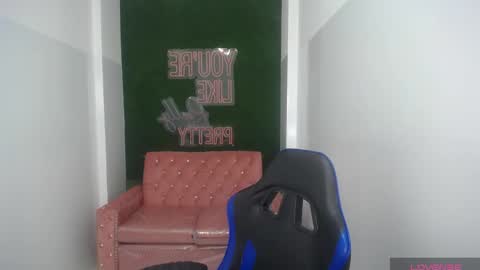 Anny online show from 10-04-25, 12:36