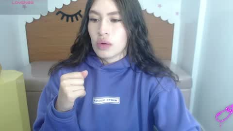 Snapshot of im_anny_t chatting on 07-17-26, 12:56 Anny online show from 07-17-26, 12:56