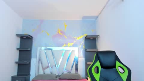 im_brittany_333 online show from 01-17-26, 08:45