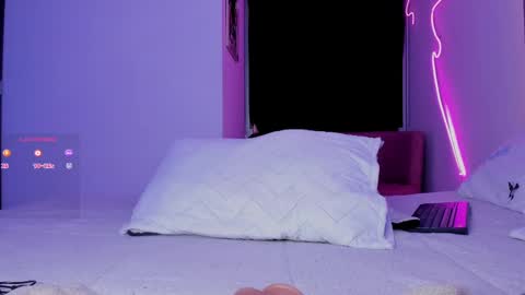 Eli  online show from 01-28-25, 05:00