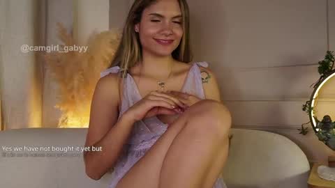 Snapshot of im_gabyferrer chatting on 05-01-26, 04:44 GABY online show from 05-01-26, 04:44