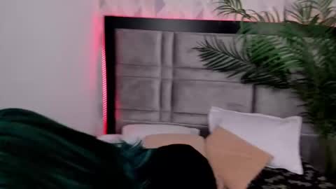  Im Gaia online show from 02-03-25, 02:34