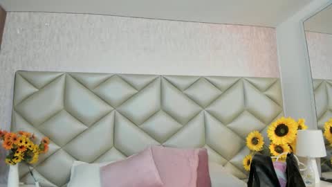  Im Gaia online show from 11-27-25, 12:18