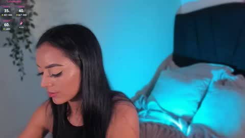 Isa online show from 10-12-25, 03:55