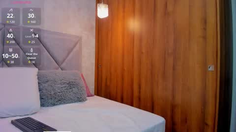 Manu  online show from 12-18-25, 12:11