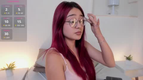 Snapshot of im_mave chatting on 01-22-25, 06:52 Mave online show from 01-22-25, 06:52