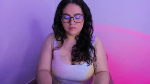 mei mei uwu online show from 10-13-25, 10:32