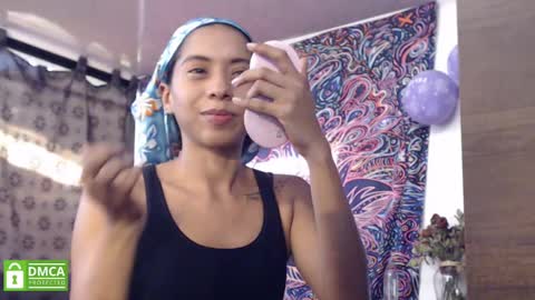 Snapshot of im_moonlight chatting on 01-19-25, 10:17 Cutie pie online show from 01-19-25, 10:17