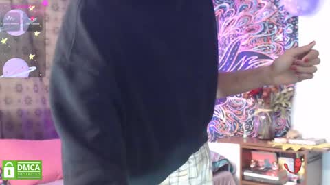 Snapshot of im_moonlight chatting on 02-18-25, 01:33 Cutie pie online show from 02-18-25, 01:33