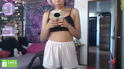 Snapshot of im_moonlight chatting on 05-31-26, 01:40 Cutie pie online show from 05-31-26, 01:40