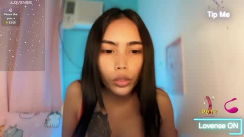 Snapshot of im_your_sexy_wifexxx chatting on 04-24-26, 04:53 Ms. M online show from 04-24-26, 04:53