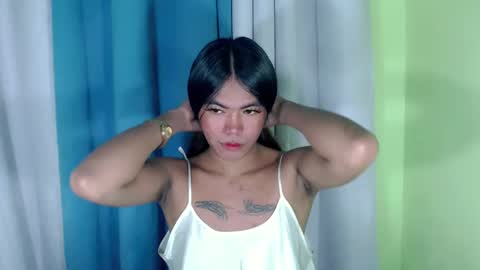 Snapshot of im_yourfairyannaxx chatting on 02-01-25, 02:05 im_yourfairyannaxx online show from 02-01-25, 02:05