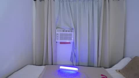 im_yourgirlnextdoor_venuz online show from 10-03-25, 06:49