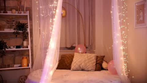 Snapshot of im_yourr_secret chatting on 02-16-25, 07:38 Pattie online show from 02-16-25, 07:38