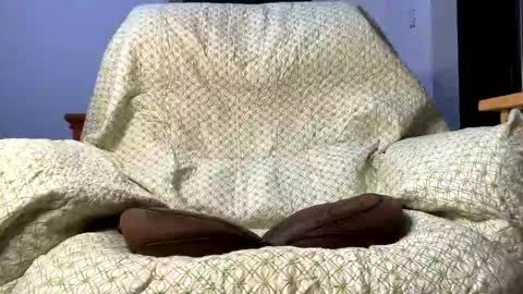 Snapshot of imaginaryvoyage chatting on 10-08-25, 02:09 thanks for visiting online show from 10-08-25, 02:09