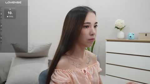 Snapshot of imaginasian_ chatting on 10-20-25, 04:13 imaginasian online show from 10-20-25, 04:13