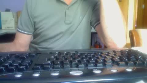 Aussie Guy online show from 02-20-25, 02:51