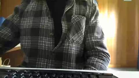 Aussie Guy online show from 05-27-26, 11:35