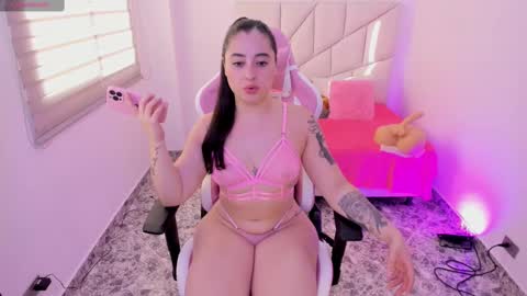 Snapshot of imhanna3 chatting on 10-15-25, 12:16 independient model online show from 10-15-25, 12:16