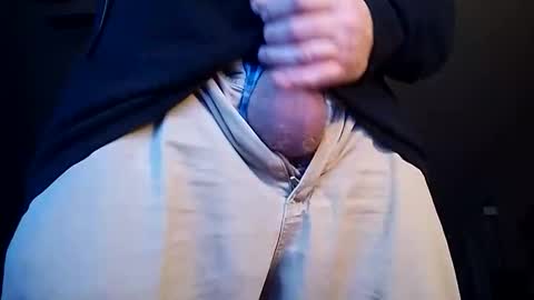 Iminyourroom online show from 11-14-25, 09:19