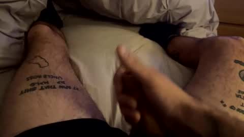 imjoe32 online show from 11-22-25, 02:49