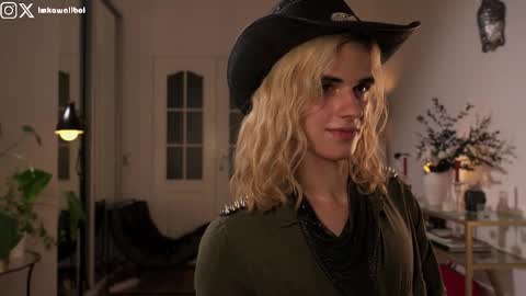 sasha hethey online show from 10-30-25, 10:21