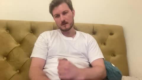 Snapshot of imnotall chatting on 10-26-25, 02:23 imnotall online show from 10-26-25, 02:23