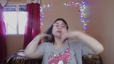 Florencia online show from 07-16-26, 04:57