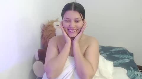 Snapshot of imsweetlips chatting on 10-08-25, 08:17 imsweetlips online show from 10-08-25, 08:17