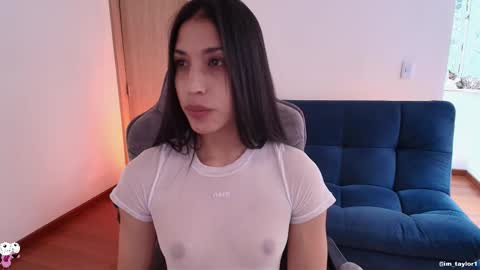 Snapshot of imtaylor__ chatting on 11-25-25, 07:14 TAYLOR online show from 11-25-25, 07:14