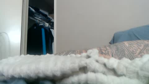 Snapshot of imtooolegit chatting on 01-18-25, 07:07 pYDeYLoC online show from 01-18-25, 07:07