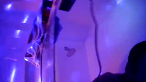 Snapshot of imtru chatting on 03-09-25, 03:32 imtru online show from 03-09-25, 03:32