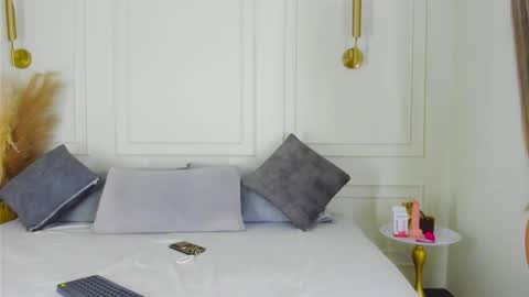 Snapshot of imvictoria_ chatting on 12-04-25, 09:45 imvictoria_ online show from 12-04-25, 09:45