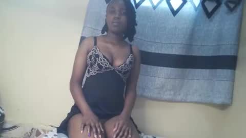 Snapshot of imyour_girl chatting on 11-04-25, 12:37 Im sonny online show from 11-04-25, 12:37