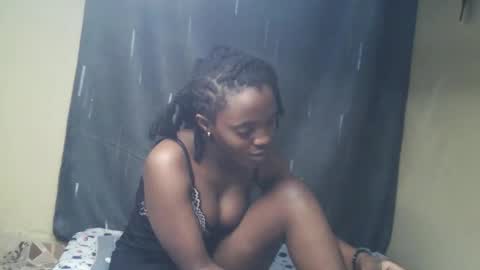 Snapshot of imyour_girl chatting on 11-20-25, 07:35 Im sonny online show from 11-20-25, 07:35