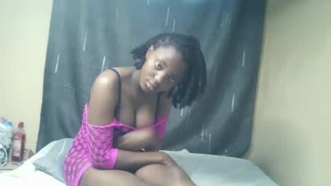 Snapshot of imyour_girl chatting on 11-26-25, 08:15 Im sonny online show from 11-26-25, 08:15