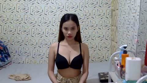 Im sad because im lonely wish help me here online show from 07-14-26, 10:32