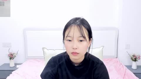 Snapshot of inadaphne chatting on 04-18-26, 05:39 Ina online show from 04-18-26, 05:39
