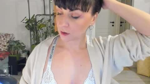 Snapshot of inakush chatting on 03-12-25, 01:25 Ina Kush online show from 03-12-25, 01:25